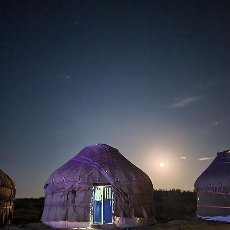 Hotel Authentic Uzbek Yurt Camp Eco-Friendly Nurota Esterno foto