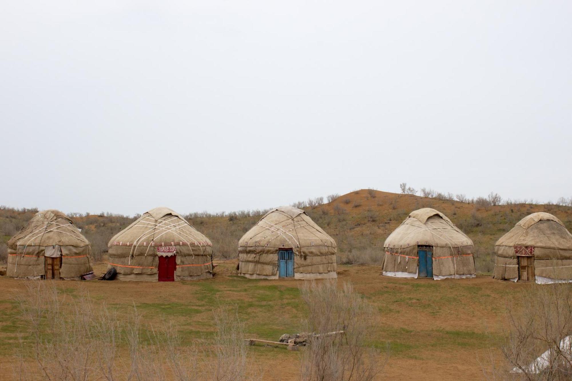 Hotel Authentic Uzbek Yurt Camp Eco-Friendly Nurota Esterno foto