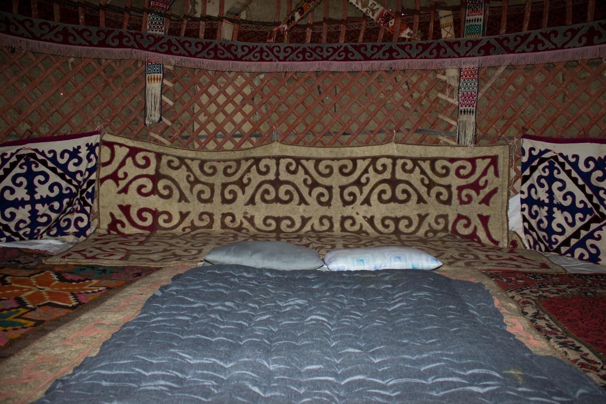Hotel Authentic Uzbek Yurt Camp Eco-Friendly Nurota Esterno foto