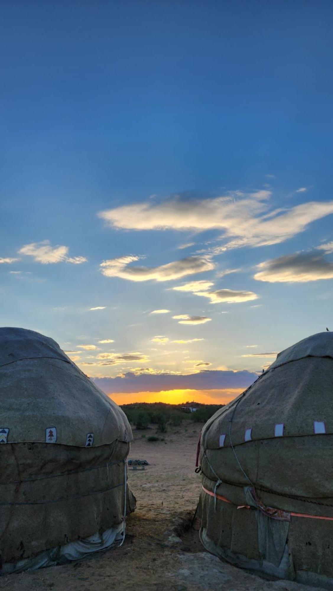 Hotel Authentic Uzbek Yurt Camp Eco-Friendly Nurota Esterno foto