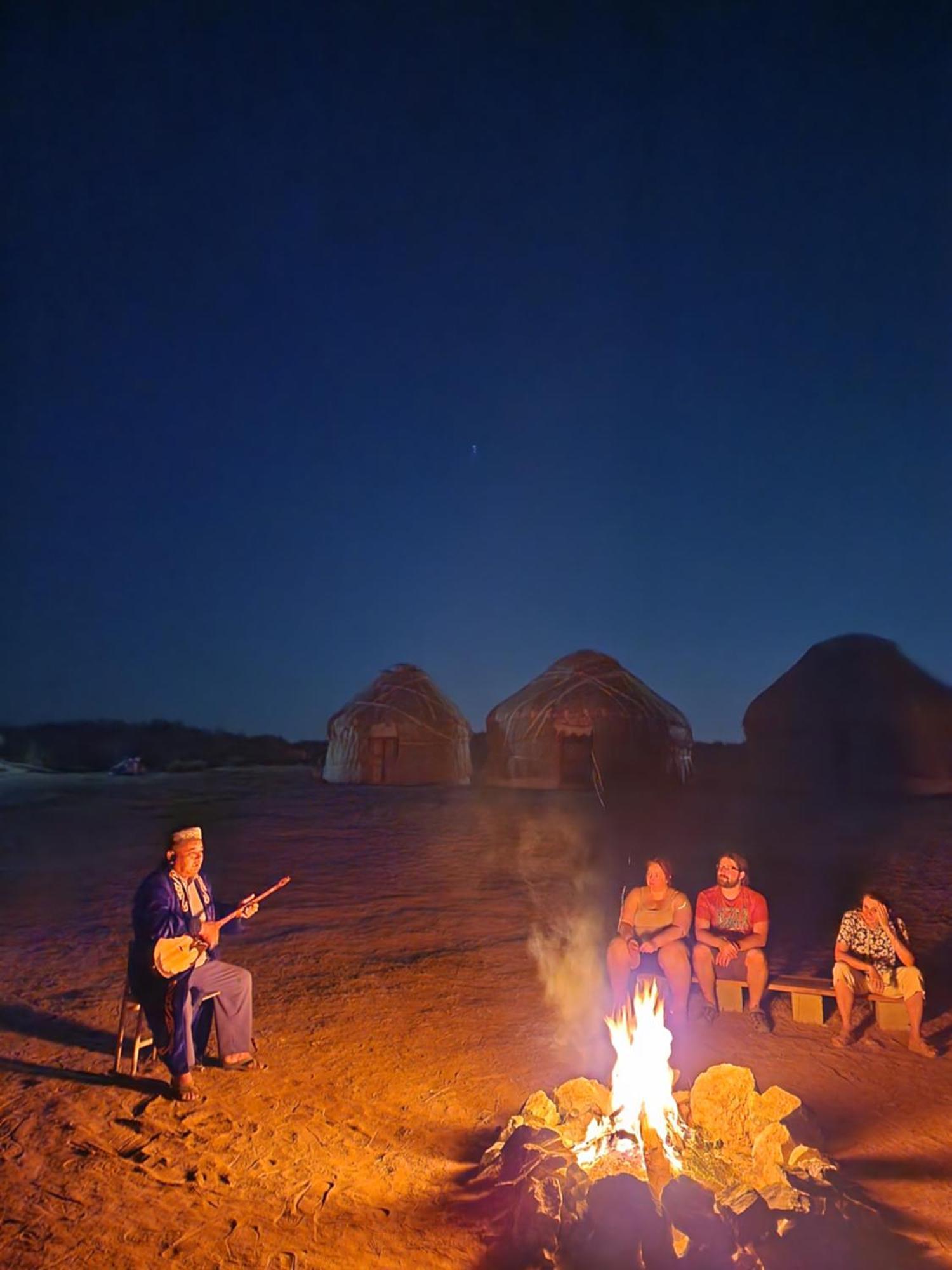 Hotel Authentic Uzbek Yurt Camp Eco-Friendly Nurota Esterno foto