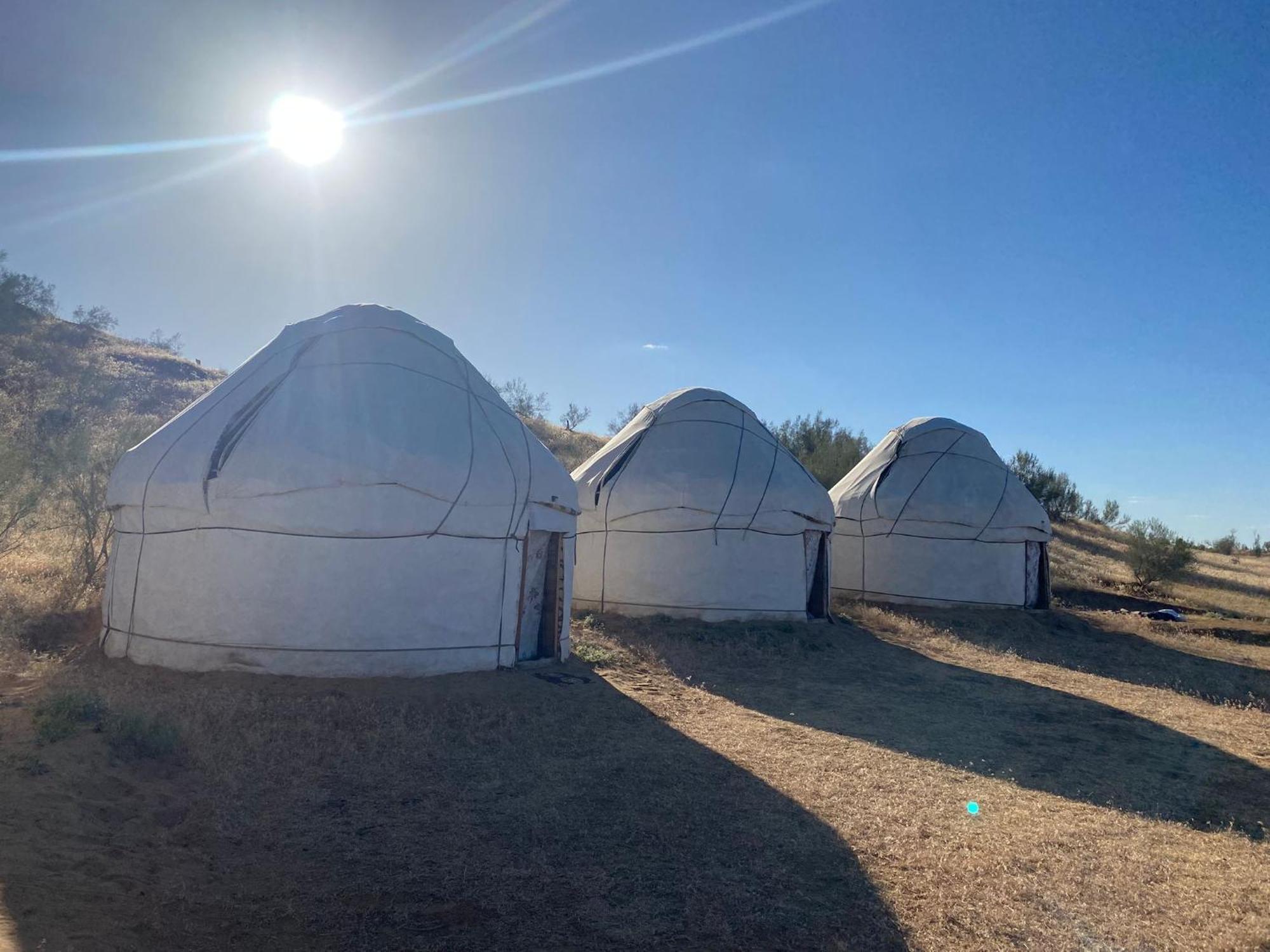 Hotel Authentic Uzbek Yurt Camp Eco-Friendly Nurota Esterno foto