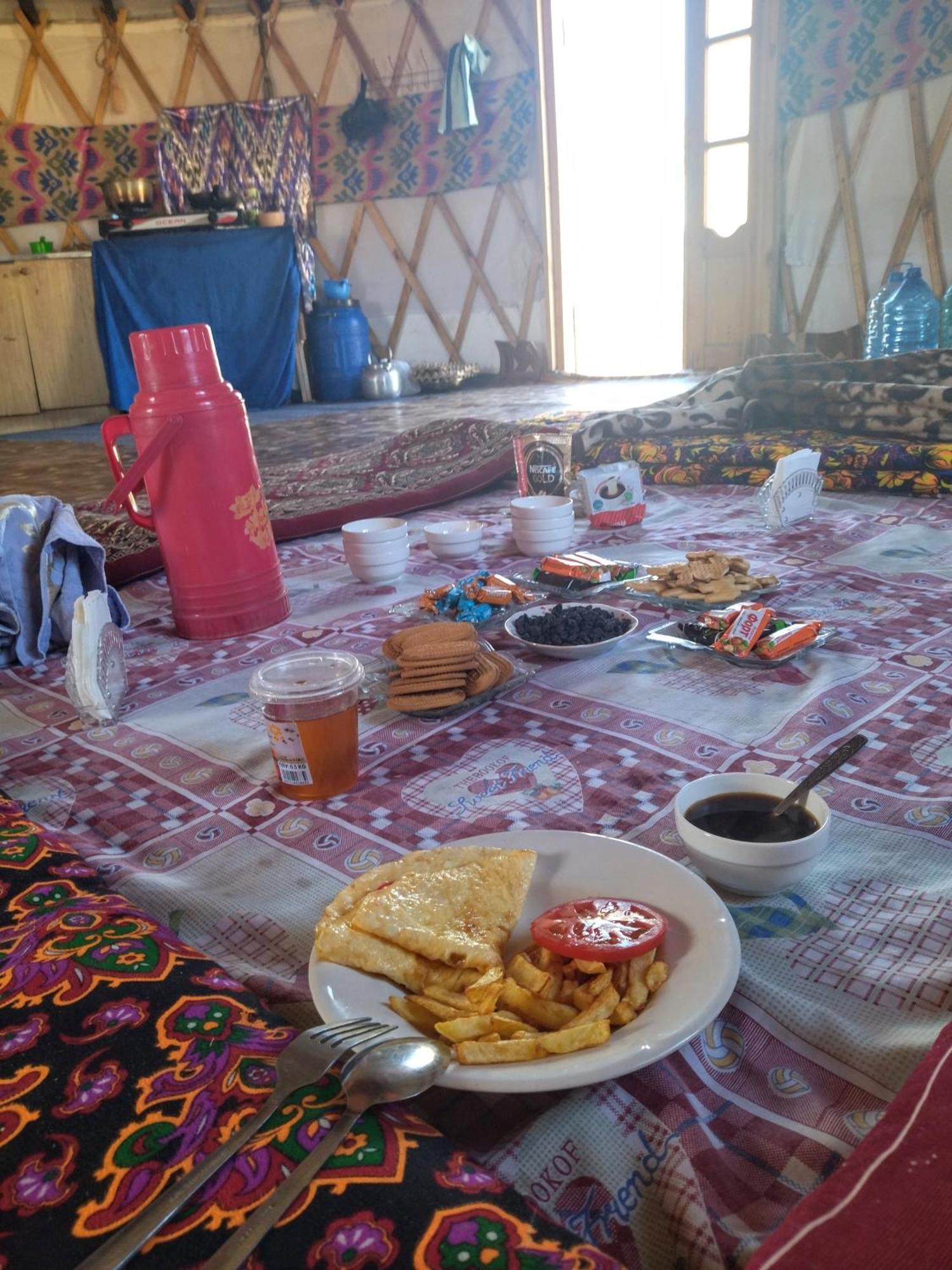 Hotel Authentic Uzbek Yurt Camp Eco-Friendly Nurota Esterno foto