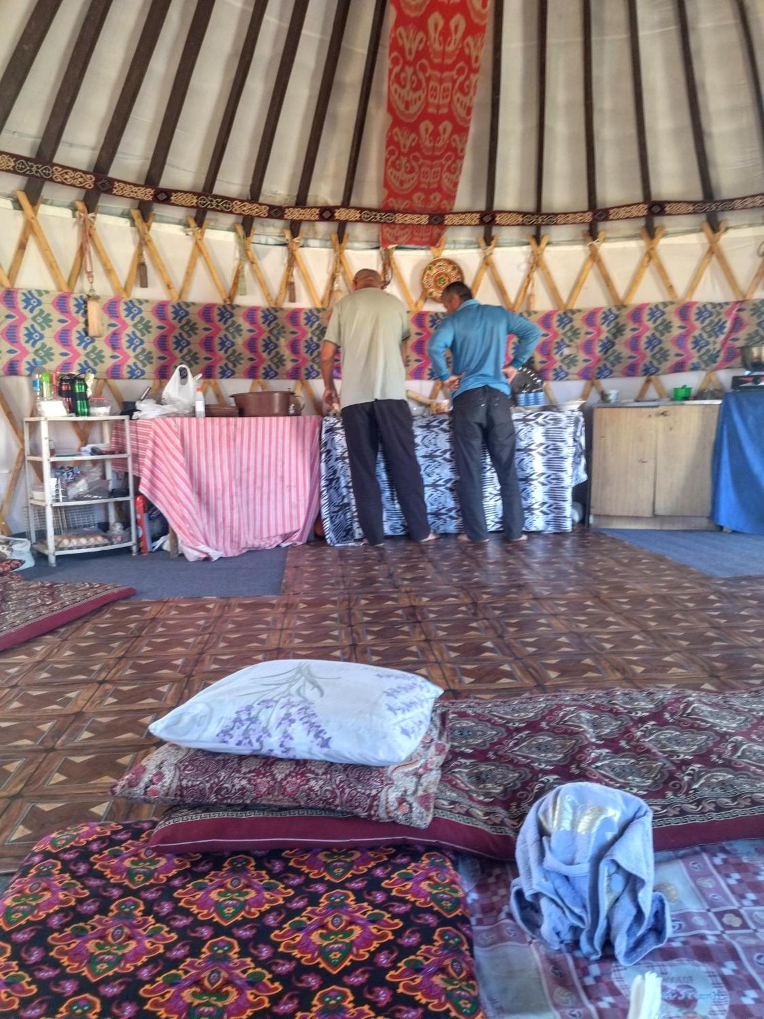 Hotel Authentic Uzbek Yurt Camp Eco-Friendly Nurota Esterno foto