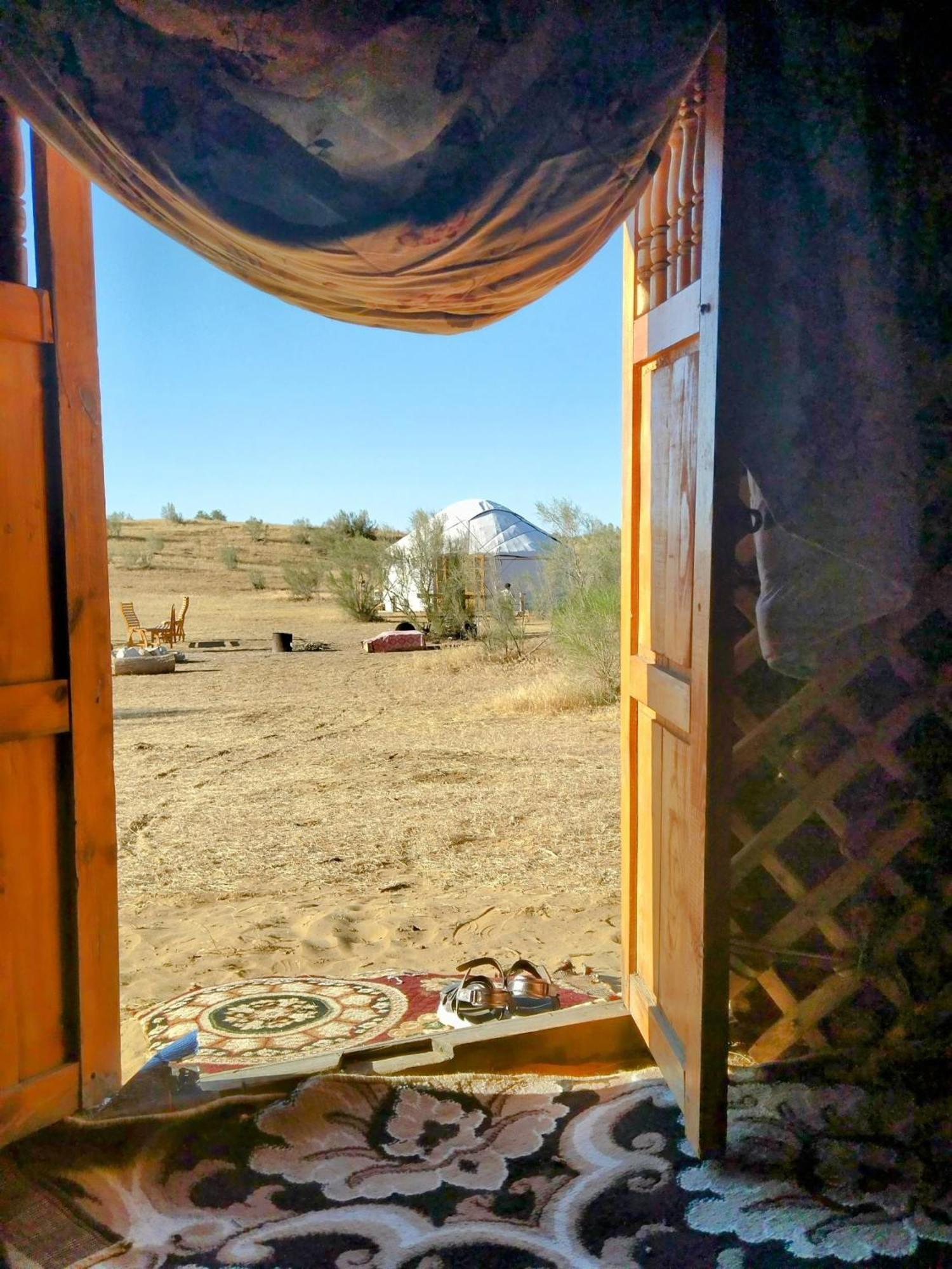 Hotel Authentic Uzbek Yurt Camp Eco-Friendly Nurota Esterno foto